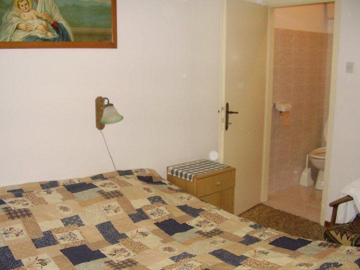 Guest House Darinka Draga Bašćanska Pokoj fotografie