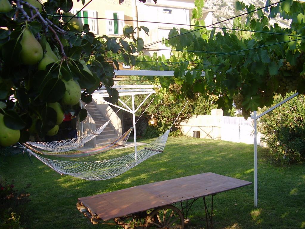 Guest House Darinka Draga Bašćanska Exteriér fotografie